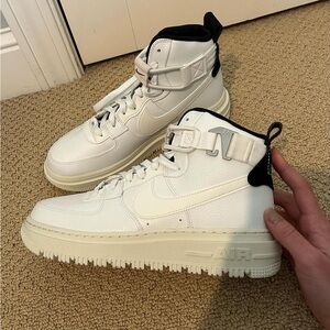 Nike white/cream high tops NEVER WORN